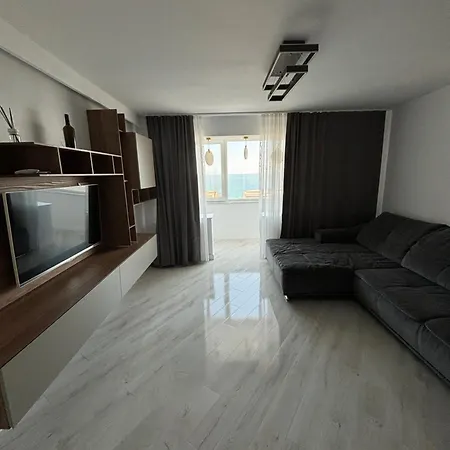 Апартаменты La Plaja! *